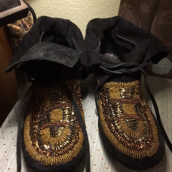 house of harlow beaded moccasins